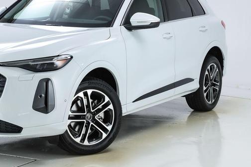 2025 Audi Q5 2.0T quattro Premium
