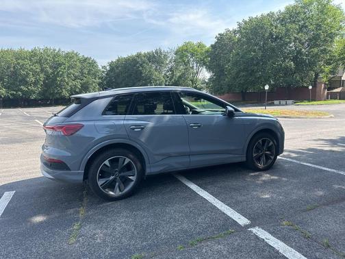 2022 Audi Q4 e-tron 50 Premium Plus