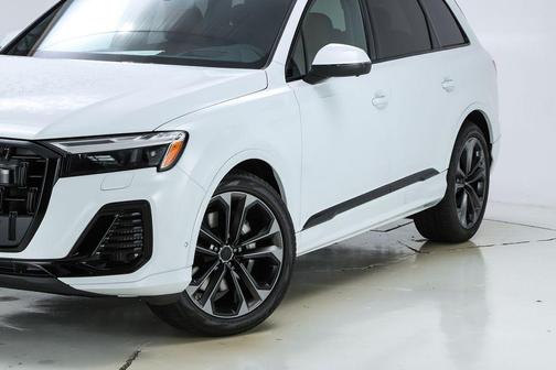 2026 Audi Q7 55 Prestige