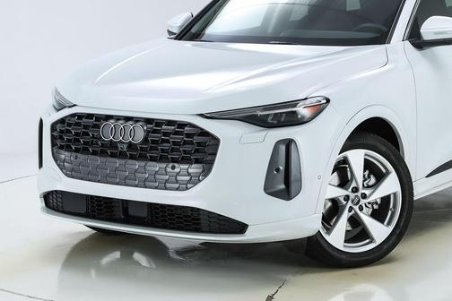 2025 Audi Q5 2.0T quattro Premium