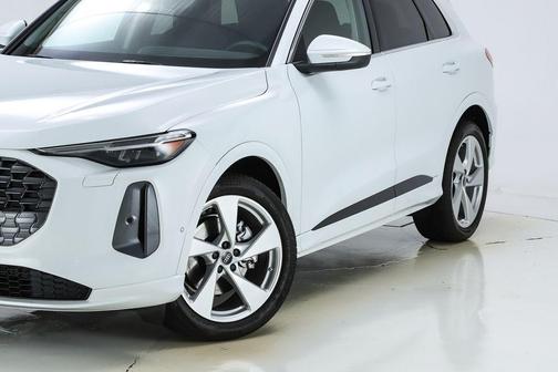 2025 Audi Q5 2.0T quattro Premium