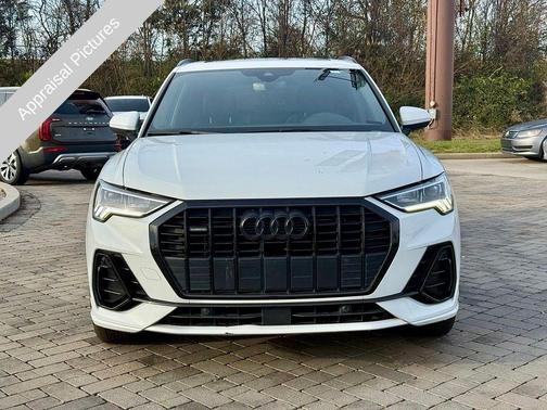 2021 Audi Q3 45 S line Premium