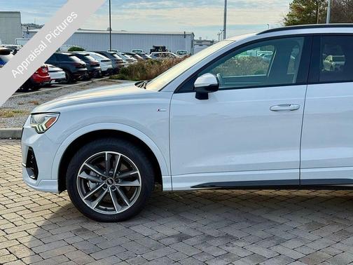 2021 Audi Q3 45 S line Premium