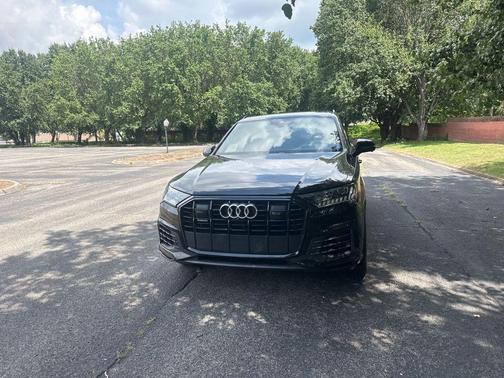 2022 Audi Q7 55 Prestige