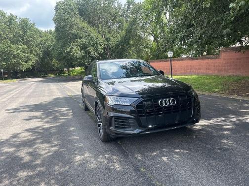 2022 Audi Q7 55 Prestige
