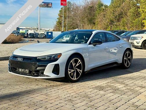 2022 Audi e-tron GT Prestige