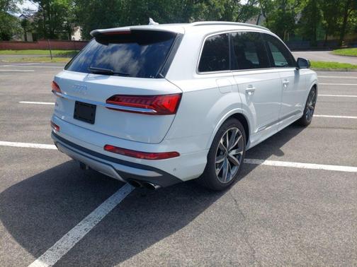 2021 Audi SQ7 4.0T Premium Plus