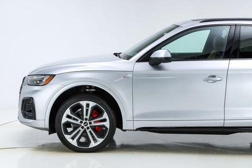 2025 Audi Q5 45 S line quattro Premium