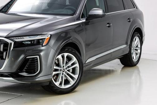 2025 Audi Q7 55 Prestige