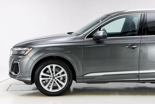 2025 Audi Q7 55 Prestige