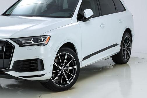 2021 Audi Q7 55 Premium Plus
