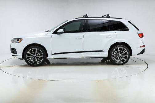 2021 Audi Q7 55 Premium Plus