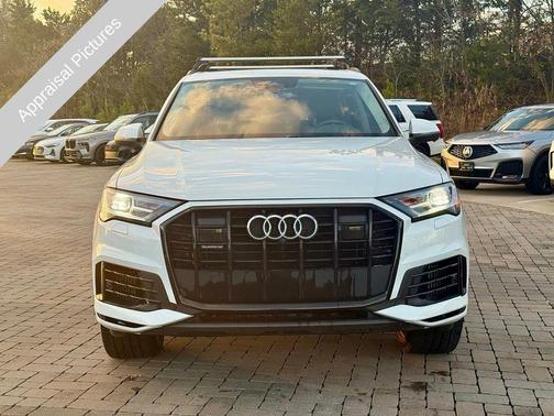 2021 Audi Q7 55 Premium Plus