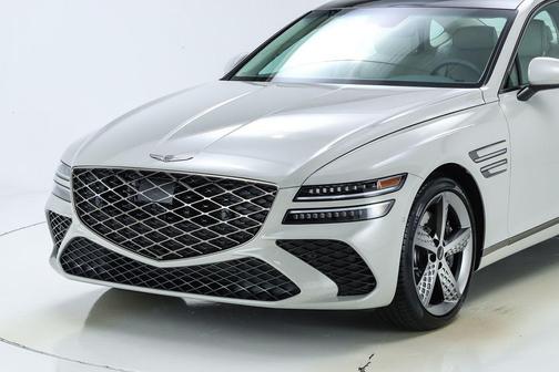 2025 Genesis G80 2.5T