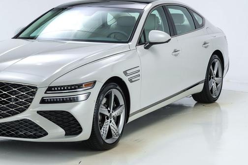 2025 Genesis G80 2.5T