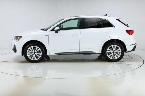 Arkona White 2024 Audi Q3 45 S line Premium