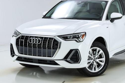 Arkona White 2024 Audi Q3 45 S line Premium