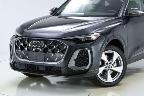2025 Audi Q5 2.0T Premium