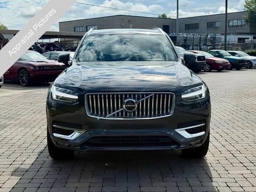 2024 Volvo XC90 B5 Core Bright Theme