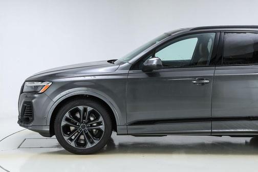2026 Audi Q7 55 Prestige