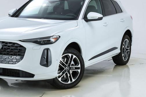 2025 Audi Q5 2.0T quattro Premium