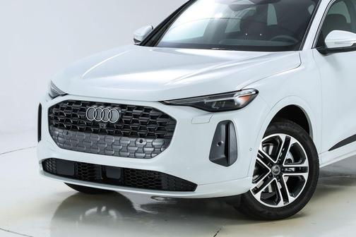 2025 Audi Q5 2.0T quattro Premium