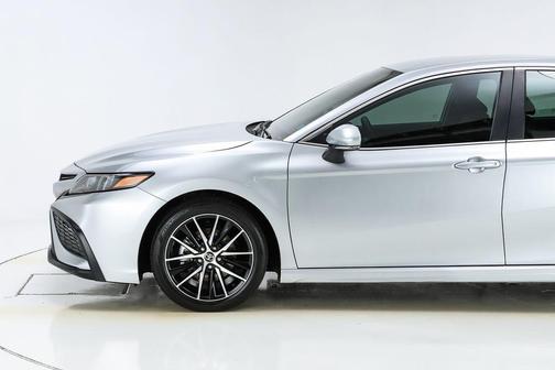 2023 Toyota Camry SE Nightshade