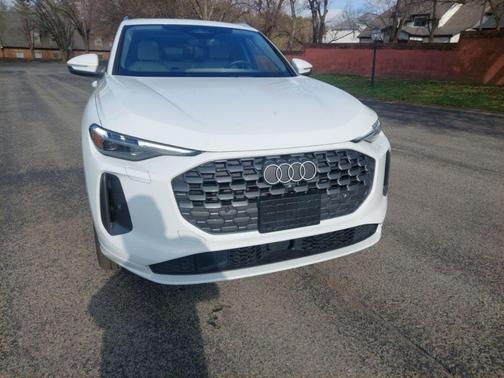 2025 Audi Q5 2.0T quattro Premium