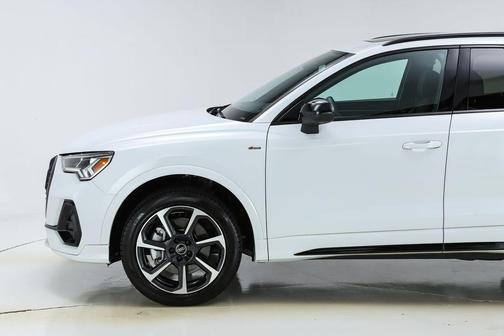 2025 Audi Q3 45 S line Premium