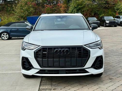 2025 Audi Q3 45 S line Premium