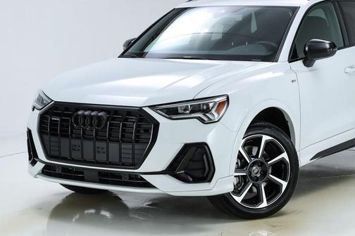 2025 Audi Q3 45 S line Premium