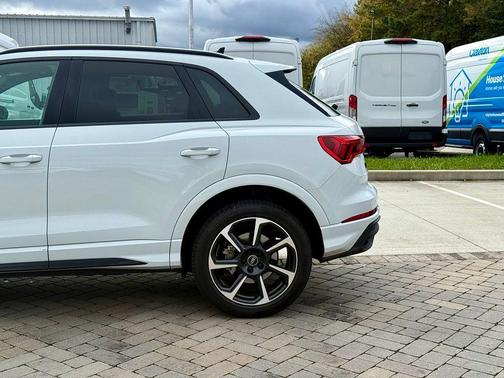 2025 Audi Q3 45 S line Premium