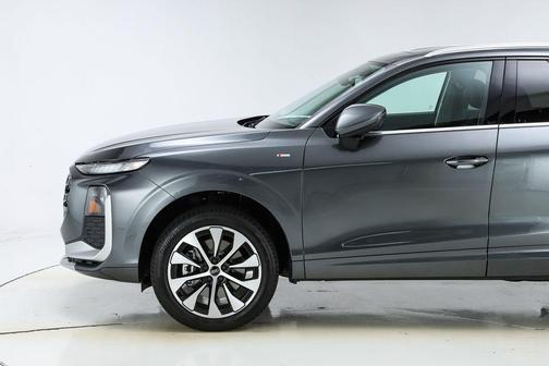 Daytona Gray Pearl 2026 Audi Q3 S line