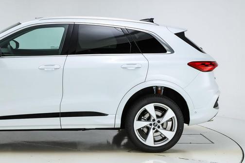 2025 Audi Q5 2.0T quattro Premium