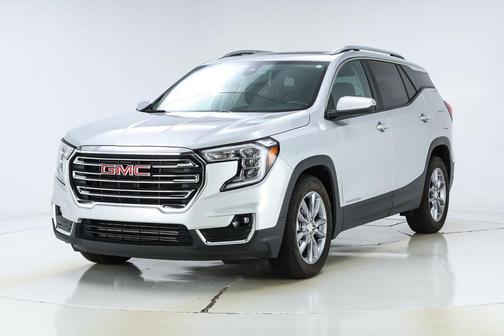 Quicksilver Metallic 2022 GMC Terrain SLT