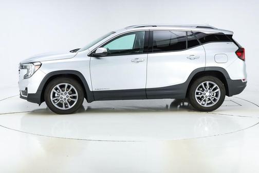 Quicksilver Metallic 2022 GMC Terrain SLT