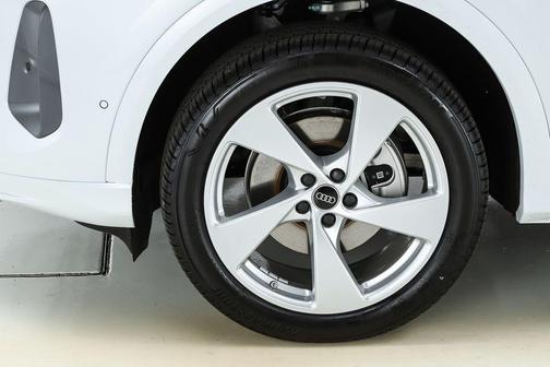 2025 Audi Q5 2.0T quattro Premium