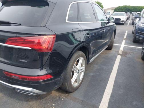 2022 Audi Q5 e 55 S line quattro Premium