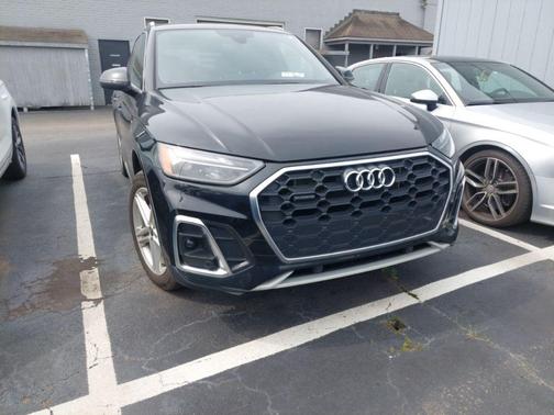2022 Audi Q5 e 55 S line quattro Premium