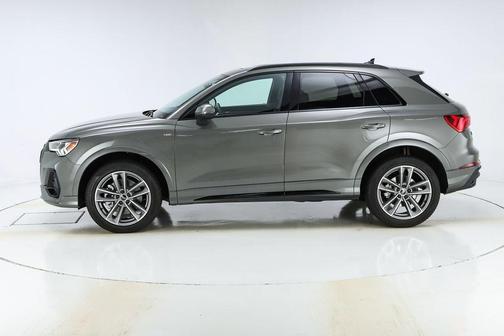 Chronos Gray Metallic 2025 Audi Q3 45 S line Premium