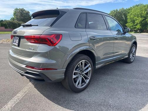 Chronos Gray Metallic 2025 Audi Q3 45 S line Premium