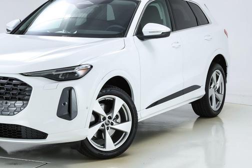 2025 Audi Q5 2.0T quattro Premium