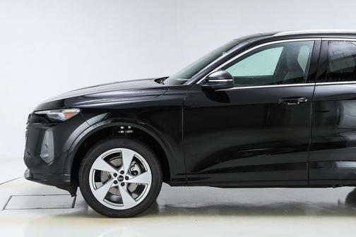 2025 Audi Q5 2.0T quattro Premium