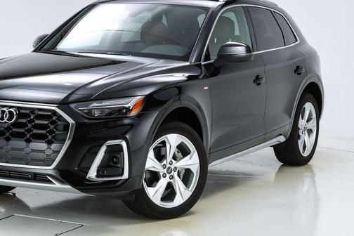 2025 Audi Q5 45 S line quattro Premium