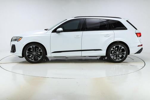 2025 Audi Q7 55 Prestige