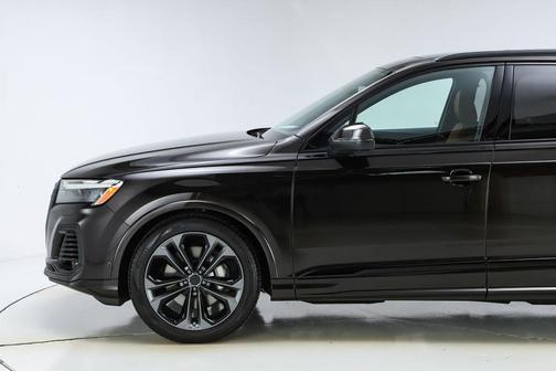 2026 Audi Q7 55 Prestige