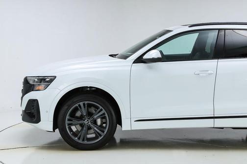 2026 Audi Q8 55