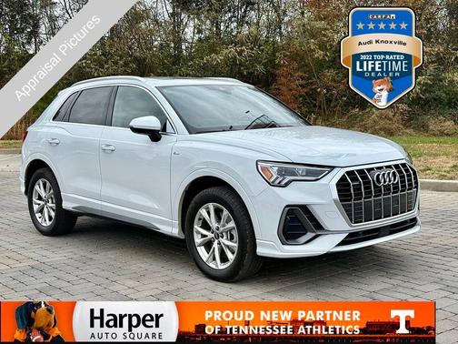 2024 Audi Q3 45 S line Premium