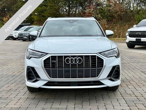 2024 Audi Q3 45 S line Premium
