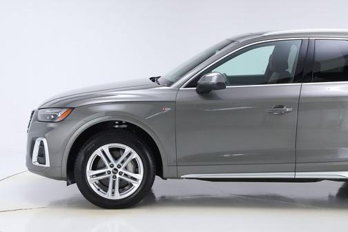 2025 Audi Q5 55 S line quattro Premium